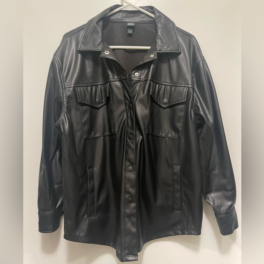 Black oversized fit shaket